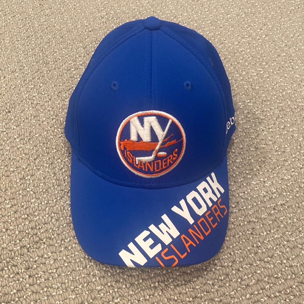 NY islanders fitted hat / cap (blue and orange) with cool logo